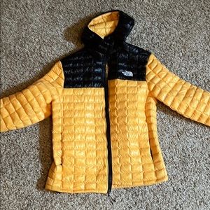 Yellow North Face jacket size Large